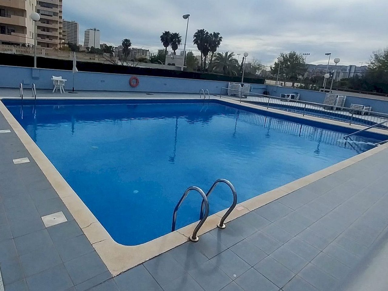 Penthouse mit riesigen Terrassen direkt am Strand - Meerblick