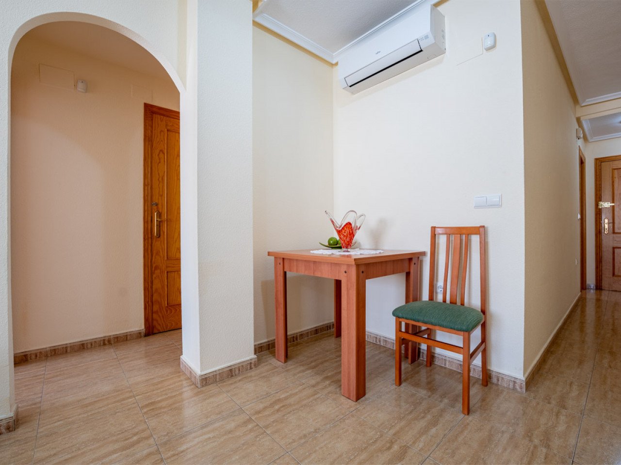 Preiswertes Apartment im Wiederverkauf - mit Schwimmbad