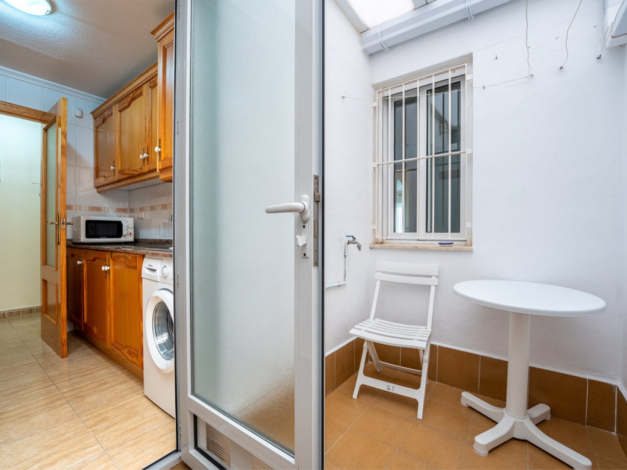 Preiswertes Apartment im Wiederverkauf - mit Schwimmbad