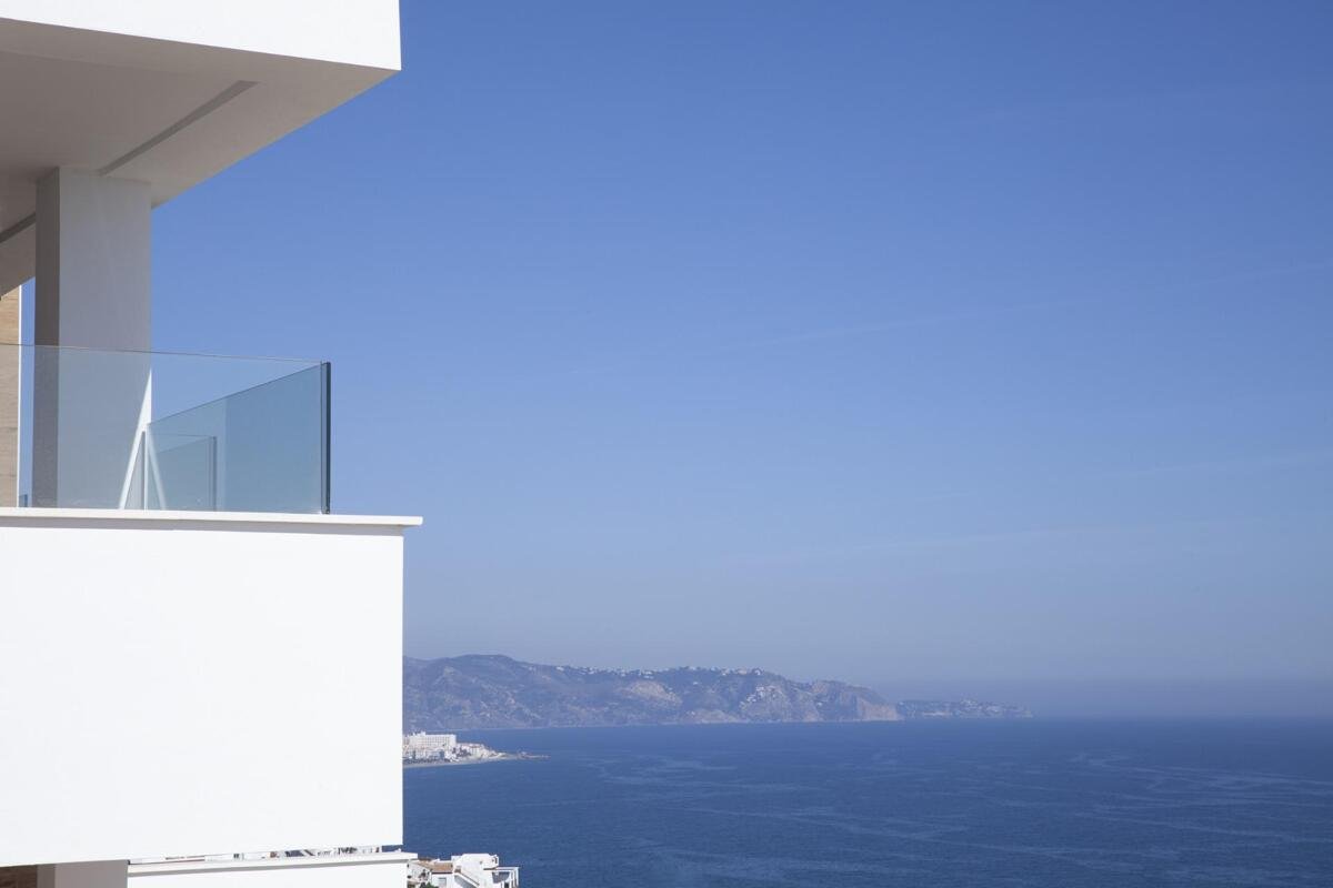 Neues Gebäude, 2- bis 3-Zimmer-Wohnung, 2-Bad-Wohnung und Penthouse mit Meerblick in Torrox Costa