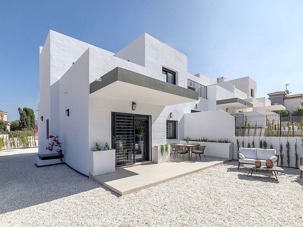 Fantastische Neubau-Doppelhaushälften auf großen Grundstücken