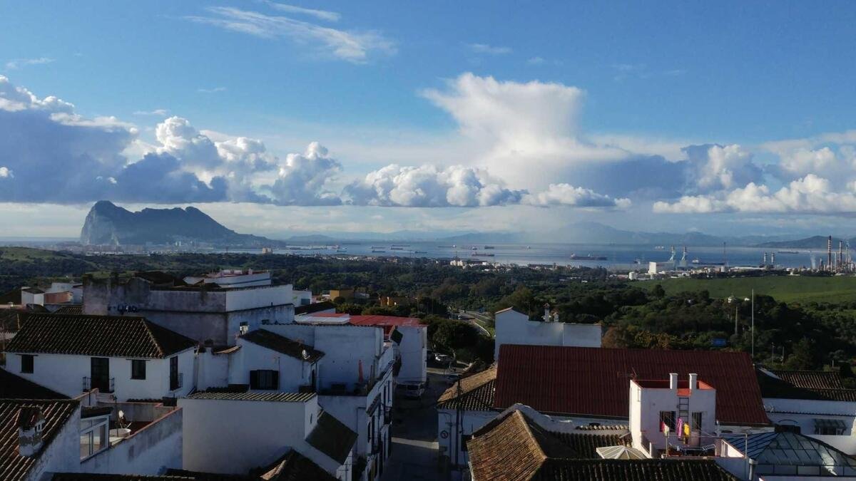 Neubau, 3 Schlafzimmer, 2 Badezimmer Penthouse in La Línea de la Concepción