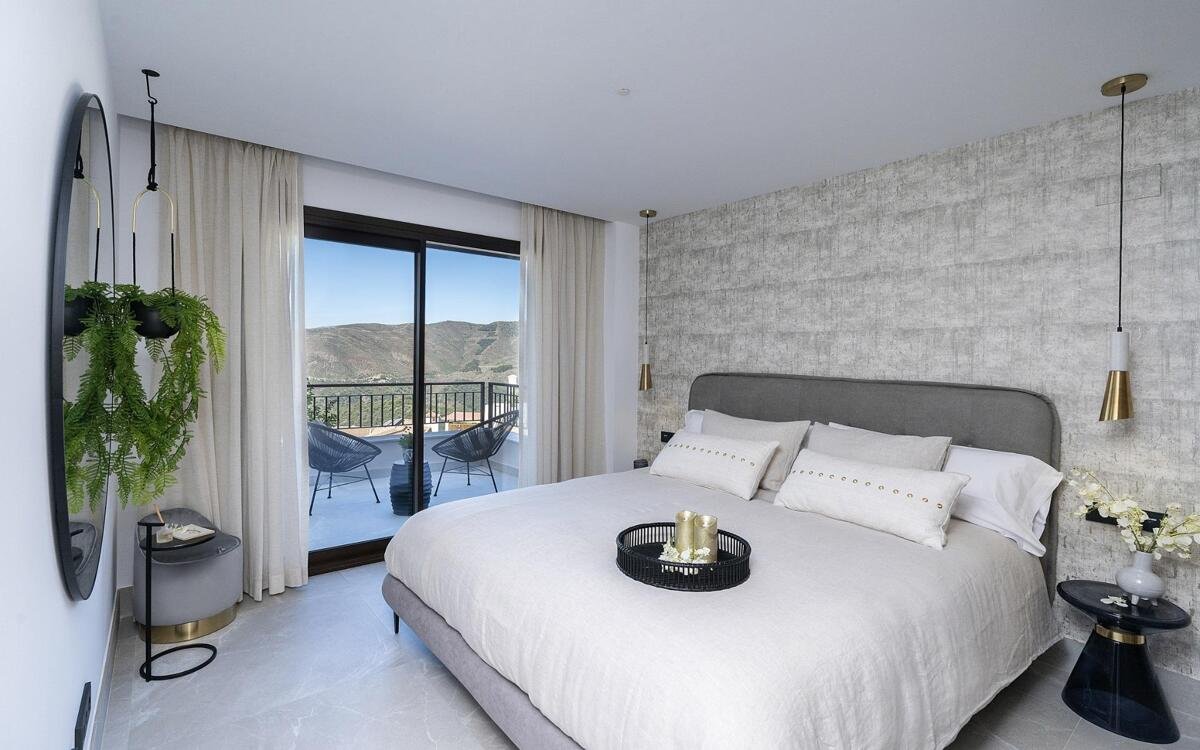3-Zimmer-Penthäuser mit Meerblick in Istán