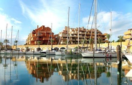 Neubau, 4 Schlafzimmer, 2 Badezimmer Villa in Sotogrande