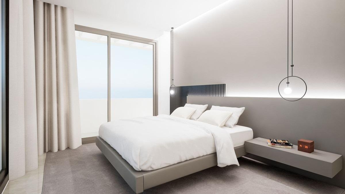 Neubau, 3 Schlafzimmer, 2 Badezimmer exklusive Luxusvilla in Mijas
