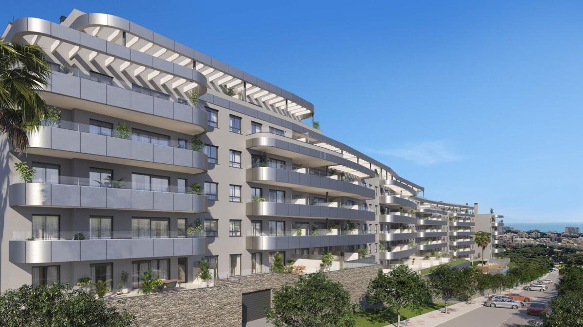 Neubau, Erdgeschosswohnung mit 2 Schlafzimmern und 2 Badezimmern in Torremolinos