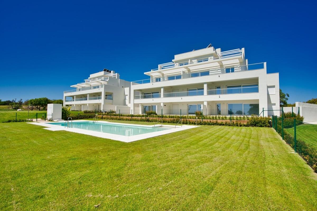 Neubau, 2 Schlafzimmer, 2 Badezimmer Wohnung in Sotogrande