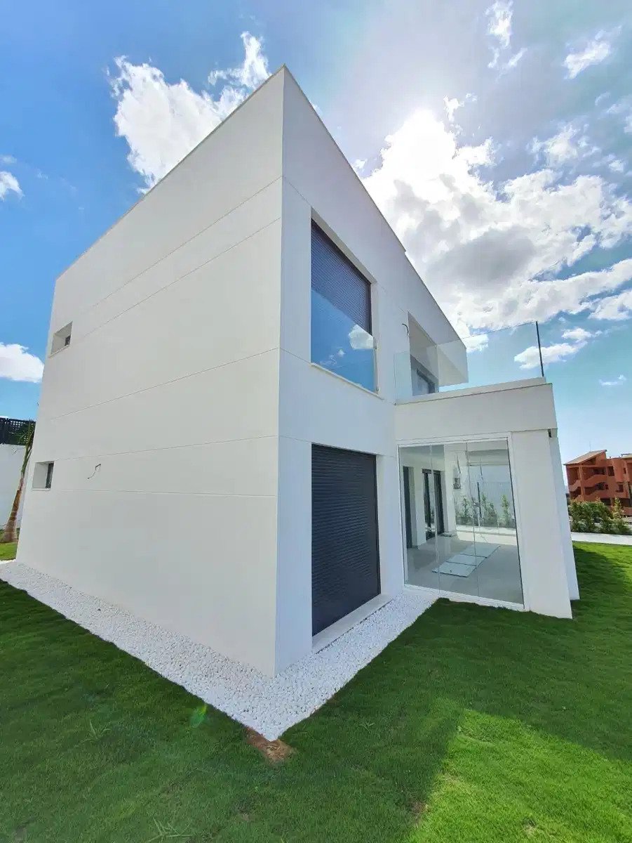 4-Zimmer, 3-Bad Modern Villa mit privatem Pool und Garten in La Duquesa, Manilva