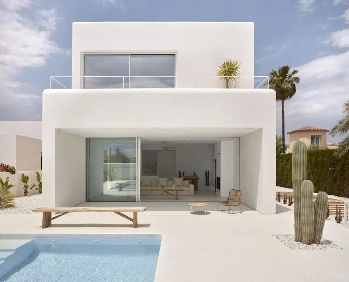 3-Zimmer, 3-Bad Modern Villen in der Nähe von Estepona mit privatem Pool und energieeffizientem Design