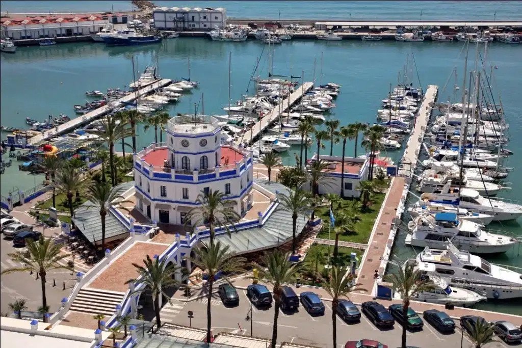 3-Zimmer, 2-Bad Penthouse mit Meer- und Bergblick in Estepona