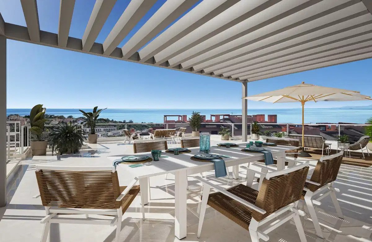 3-Zimmer, 2-Bad-Penthouse mit Meerblick und Premium-Annehmlichkeiten in Bahía de las Rocas, Manilva