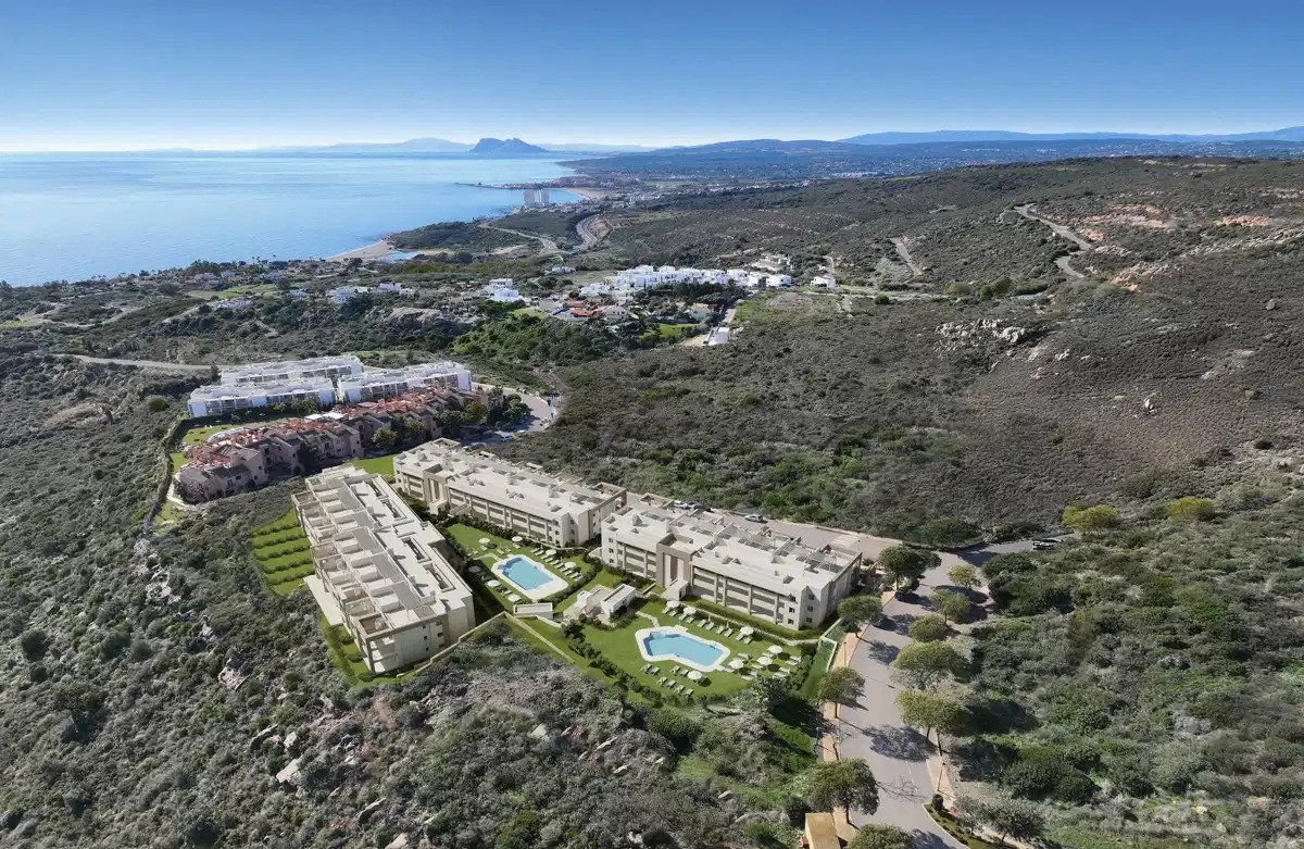3-Zimmer, 2-Bad-Penthouse mit Meerblick und Premium-Annehmlichkeiten in Bahía de las Rocas, Manilva