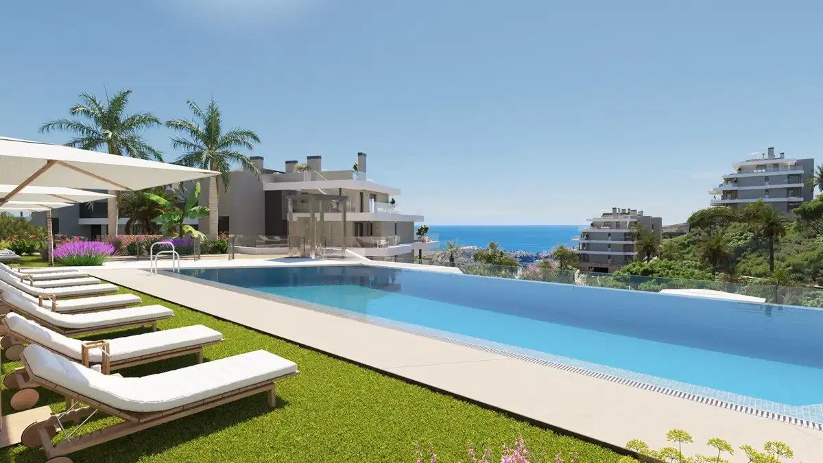 3-Zimmer, 2-Bad Erdgeschosswohnung mit großzügigen Terrassen und Panoramablick in Calanova Golf, Mijas