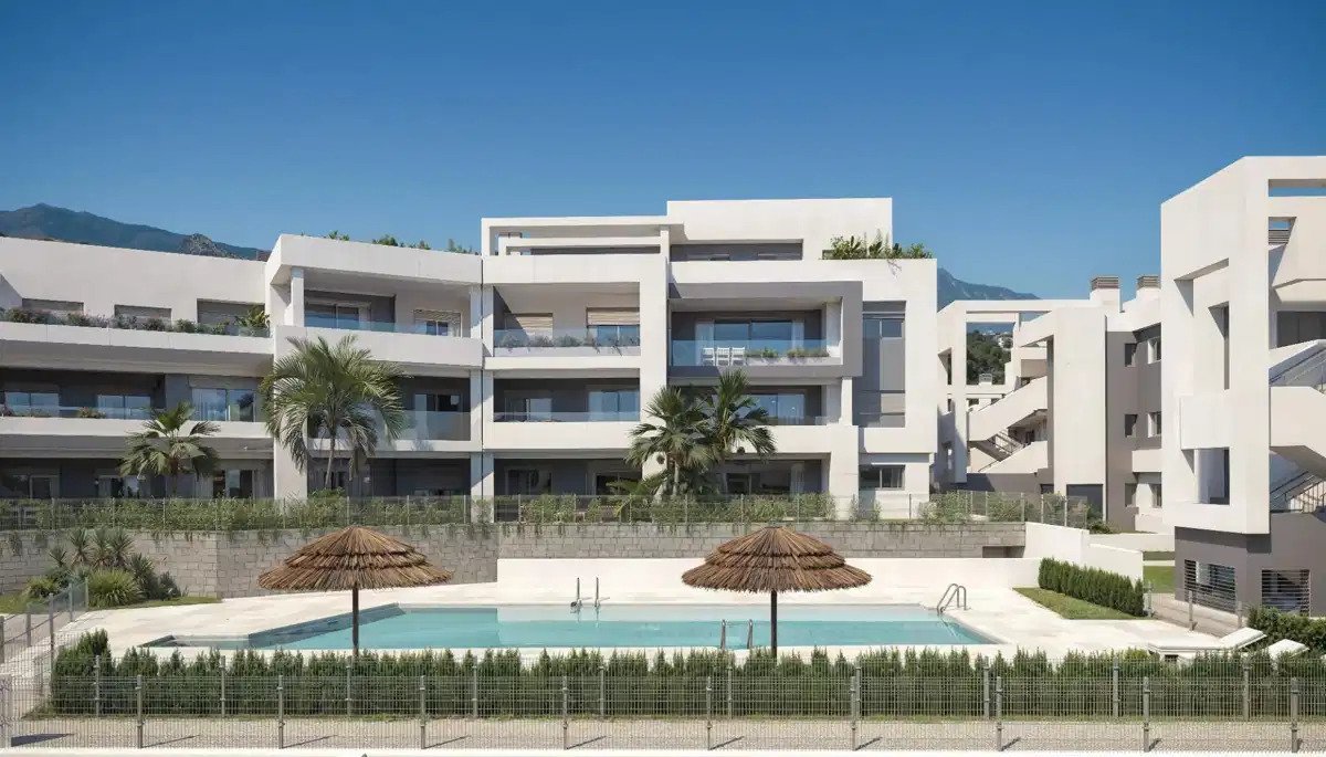 1-Zimmer, 1-Bad Wohnung mit Spa, Pools und Meerblick im Selwo-Gebiet von Estepona