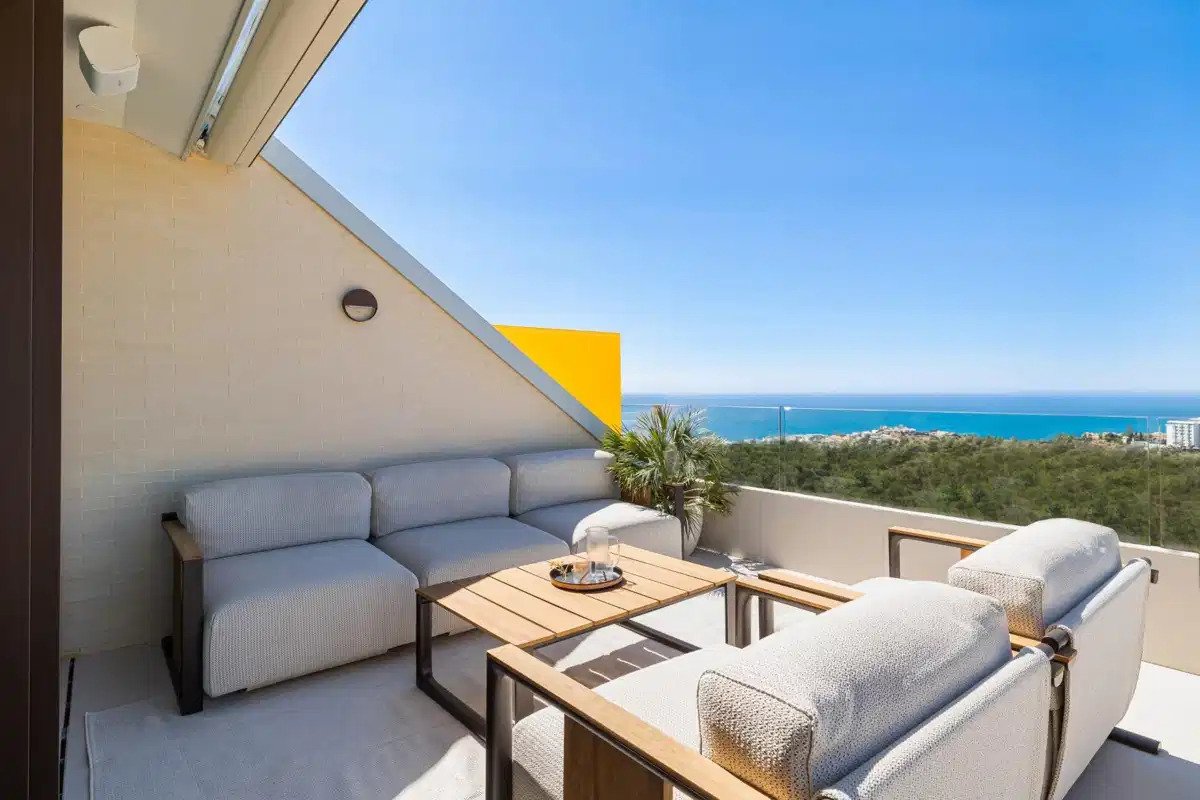 3-Zimmer, 2-Bad-Penthouse mit großzügigen Terrassen und Meerblick in El Higuerón