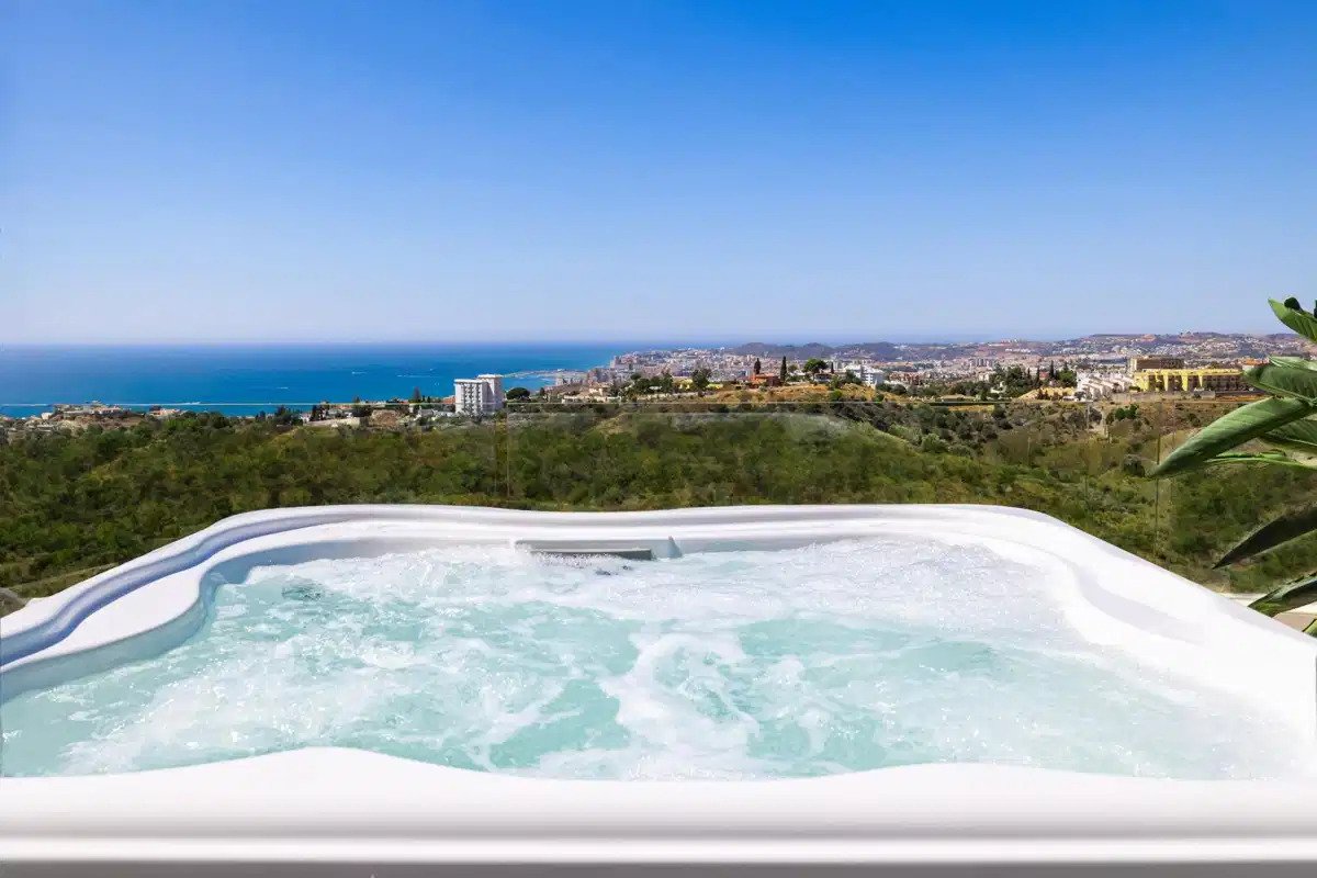 3-Zimmer, 2-Bad-Penthouse mit großzügigen Terrassen und Meerblick in El Higuerón