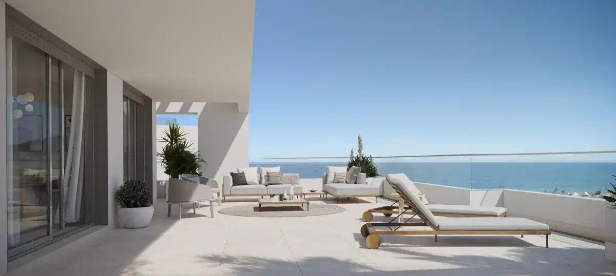 2-Zimmer, 2-Bad Luxus Erdgeschosswohnung mit Meerblick in Estepona – 400 Meter vom Strand entfernt