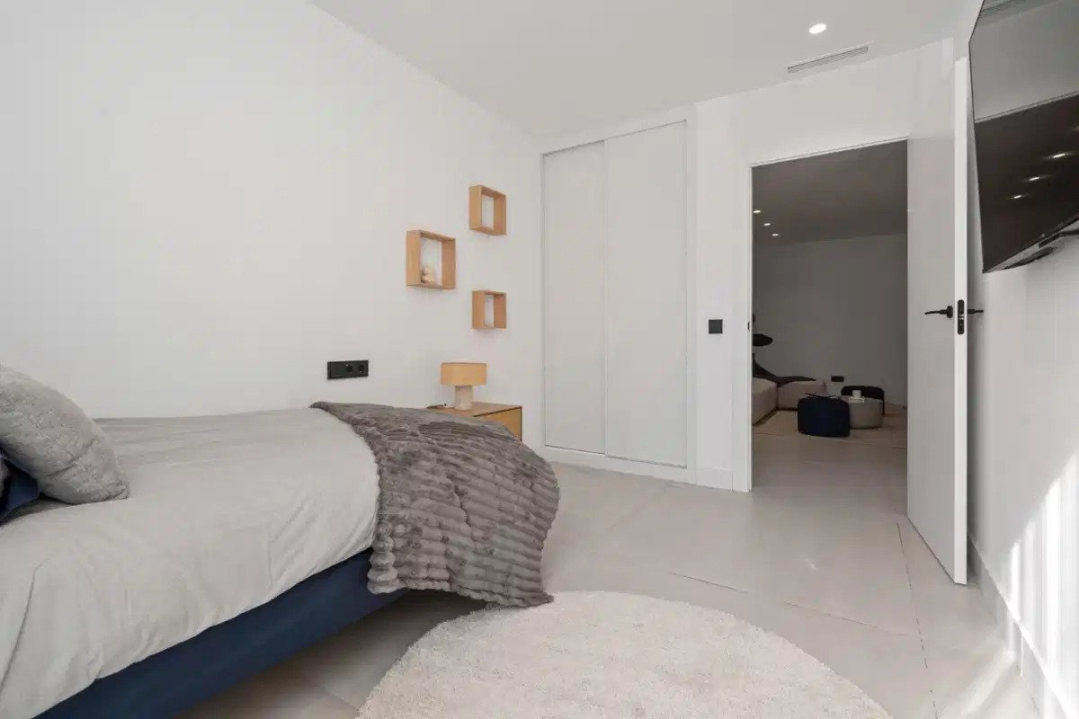 4-Zimmer, 4-Badezimmer Luxus-Duplexhäuser in El Paraiso, Estepona-Marbella Gebiet