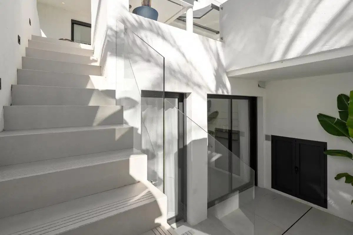 4-Zimmer, 4-Badezimmer Luxus-Duplexhäuser in El Paraiso, Estepona-Marbella Gebiet