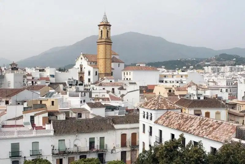 3-Zimmer, 2-Bad Modernes Apartment mit Meerblick in Estepona