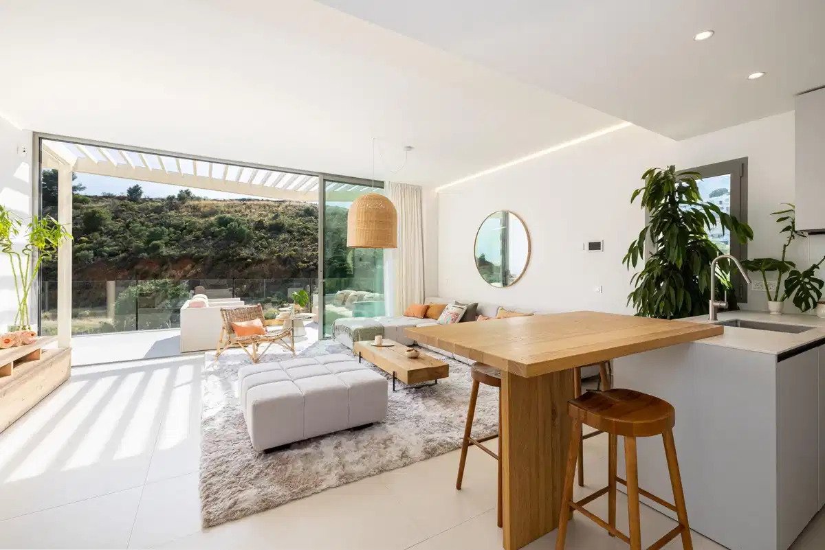 3-Zimmer, 2-Bad Wohnung mit Meer- und Bergblick in El Higuerón, Costa del Sol