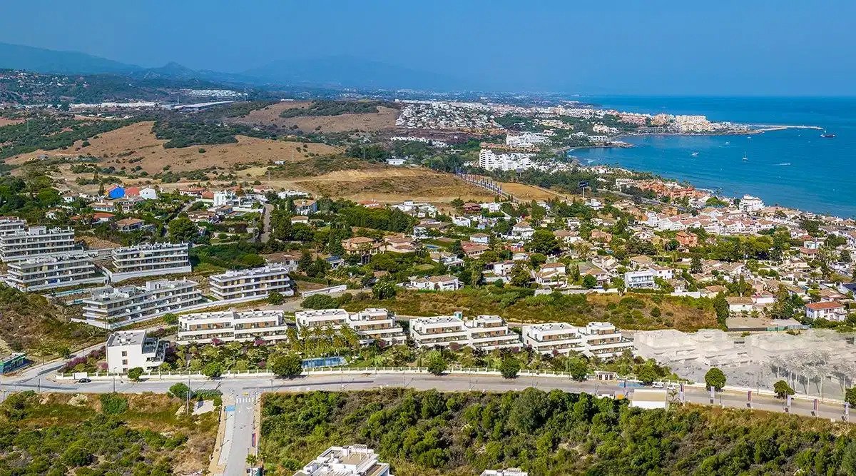 2-Zimmer, 2-Bad Modernes Apartment mit Meerblick in Estepona