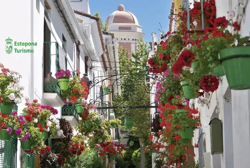 2-Zimmer-Wohnung, 1 Badezimmer mit Meerblick und Terrasse in Estepona
