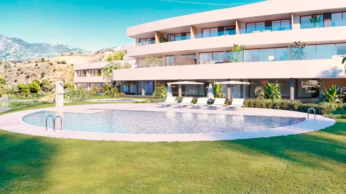3-Zimmer-Reihenhaus mit 2 Badezimmern, Meerblick und privatem Garten in der Nähe von Fuengirola