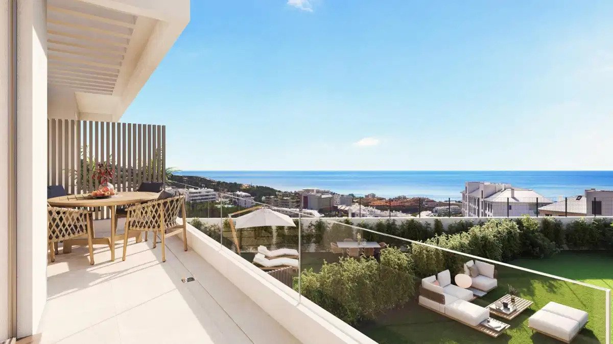 3-Zimmer, 2-Bad Luxus-Reihenhaus mit Meerblick in El Higueron, Fuengirola