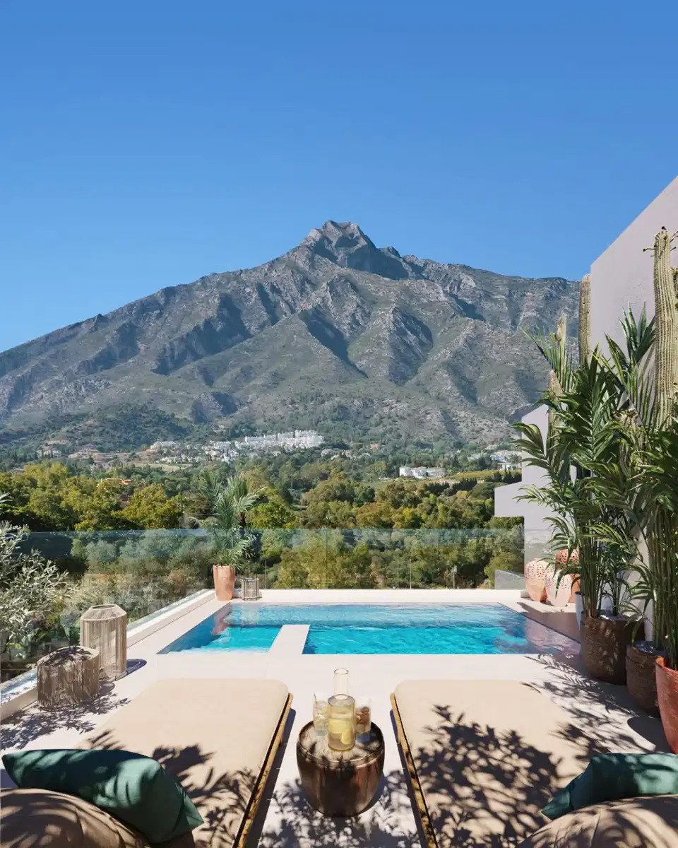 4-Zimmer, 5-Bad-Penthouse mit privatem Pool, Meer- und Bergblick an der Goldenen Meile von Marbella