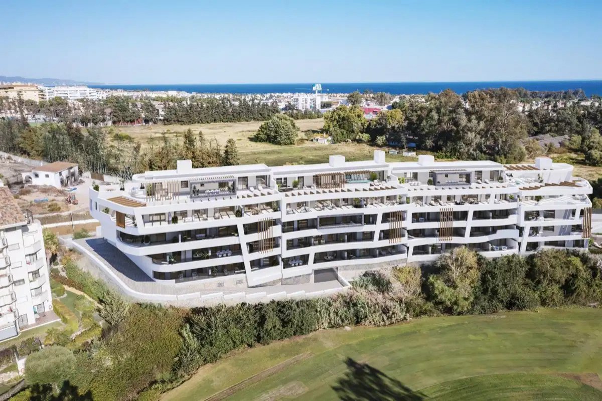 3-Zimmer, 3-Bad Erdgeschosswohnung in einer luxuriösen Urbanisation in Marbella mit Golfblicken