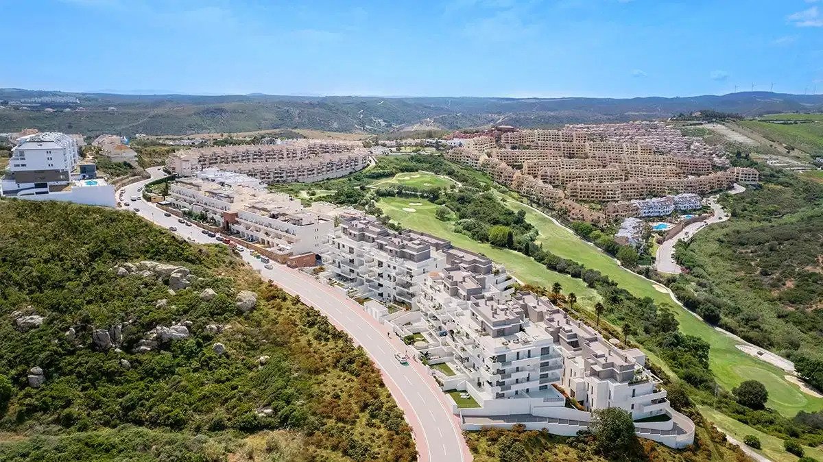 2-Zimmer, 2-Bad Penthouse mit großzügiger Terrasse und Golfblick in La Duquesa, Manilva