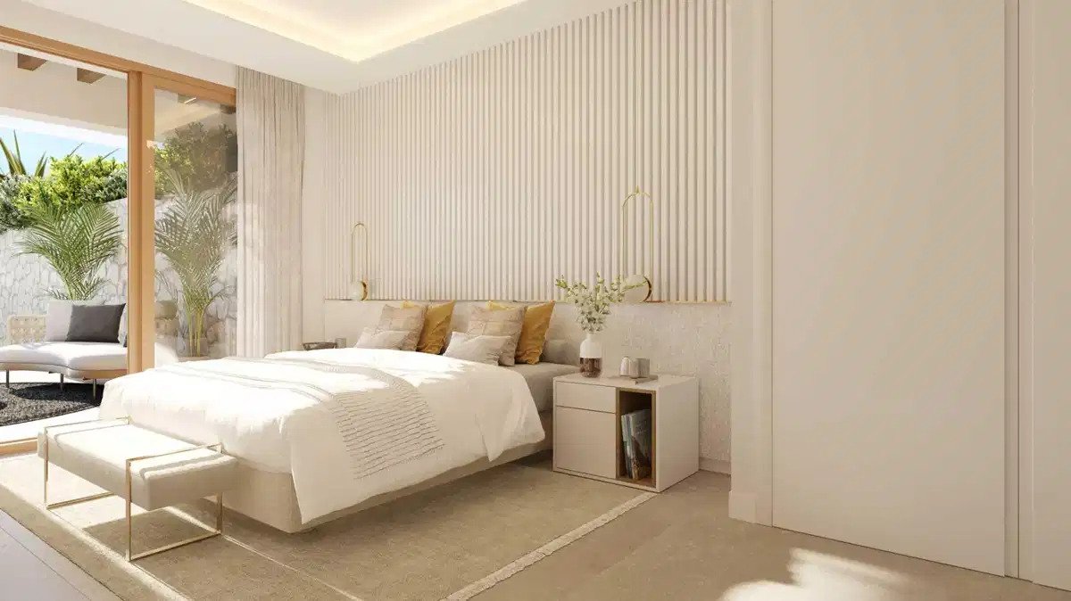 3-Zimmer-Wohnung im Erdgeschoss mit 2 Badezimmern, privatem Garten und Pool, Meerblick
