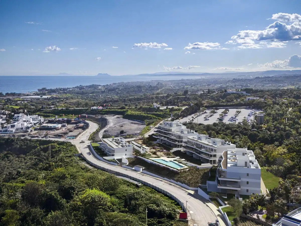 3-Zimmer, 2-Bad Modernes Erdgeschoss-Apartment mit Panoramablick auf das Meer in Selwo, Estepona