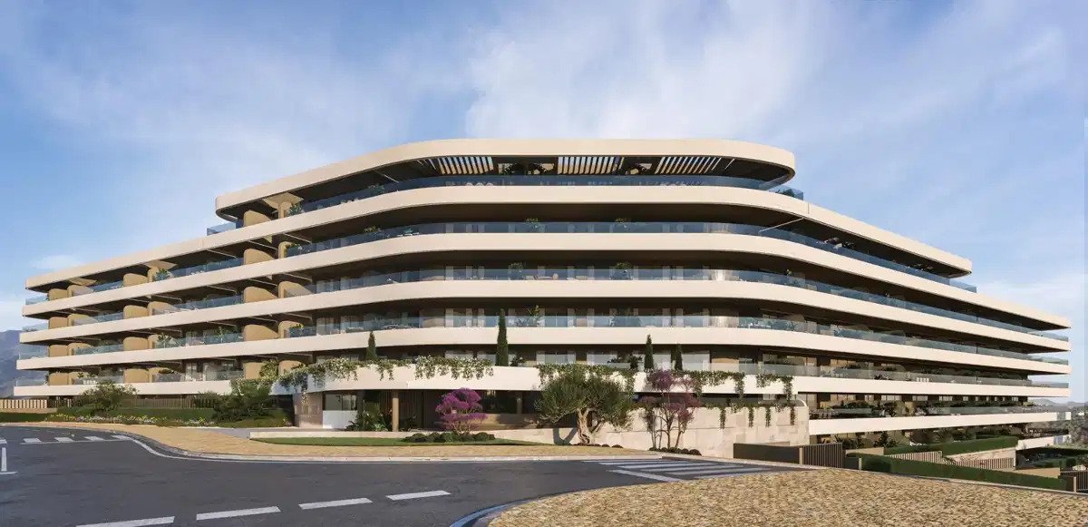 2-Zimmer, 2-Bad Erdgeschosswohnung mit Resort-Annehmlichkeiten und Meerblick in Estepona