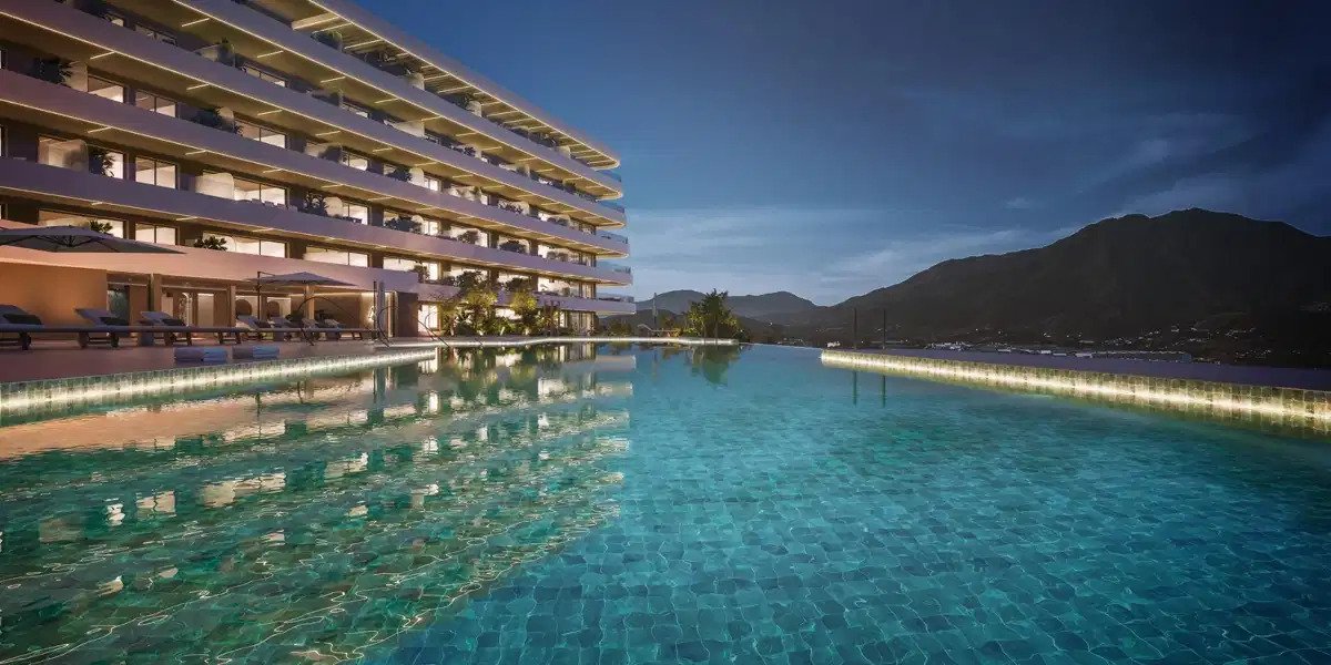 2-Zimmer, 2-Bad Erdgeschosswohnung mit Resort-Annehmlichkeiten und Meerblick in Estepona
