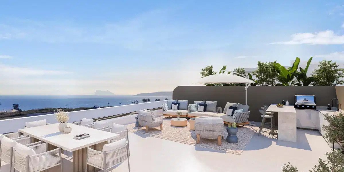 2-Zimmer, 2-Bad Erdgeschosswohnung mit Resort-Annehmlichkeiten und Meerblick in Estepona