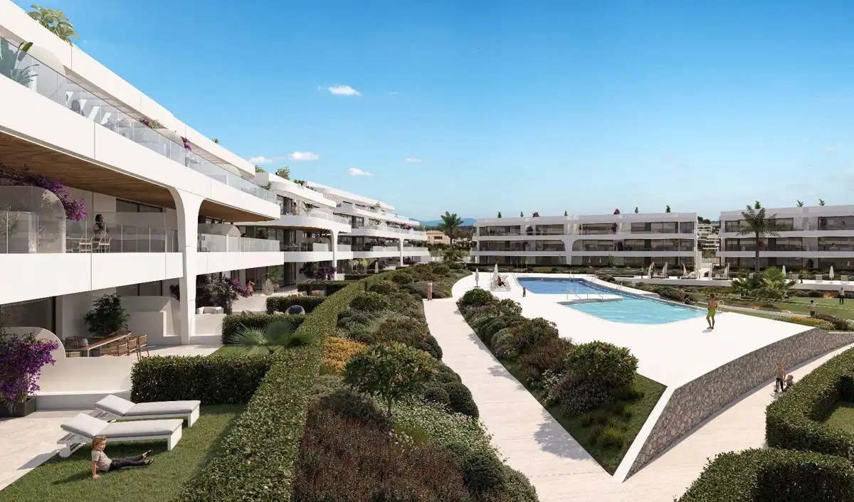 3-Zimmer, 2-Bad-Penthouse in Atalaya Golf mit Panoramablick und luxuriösen Annehmlichkeiten