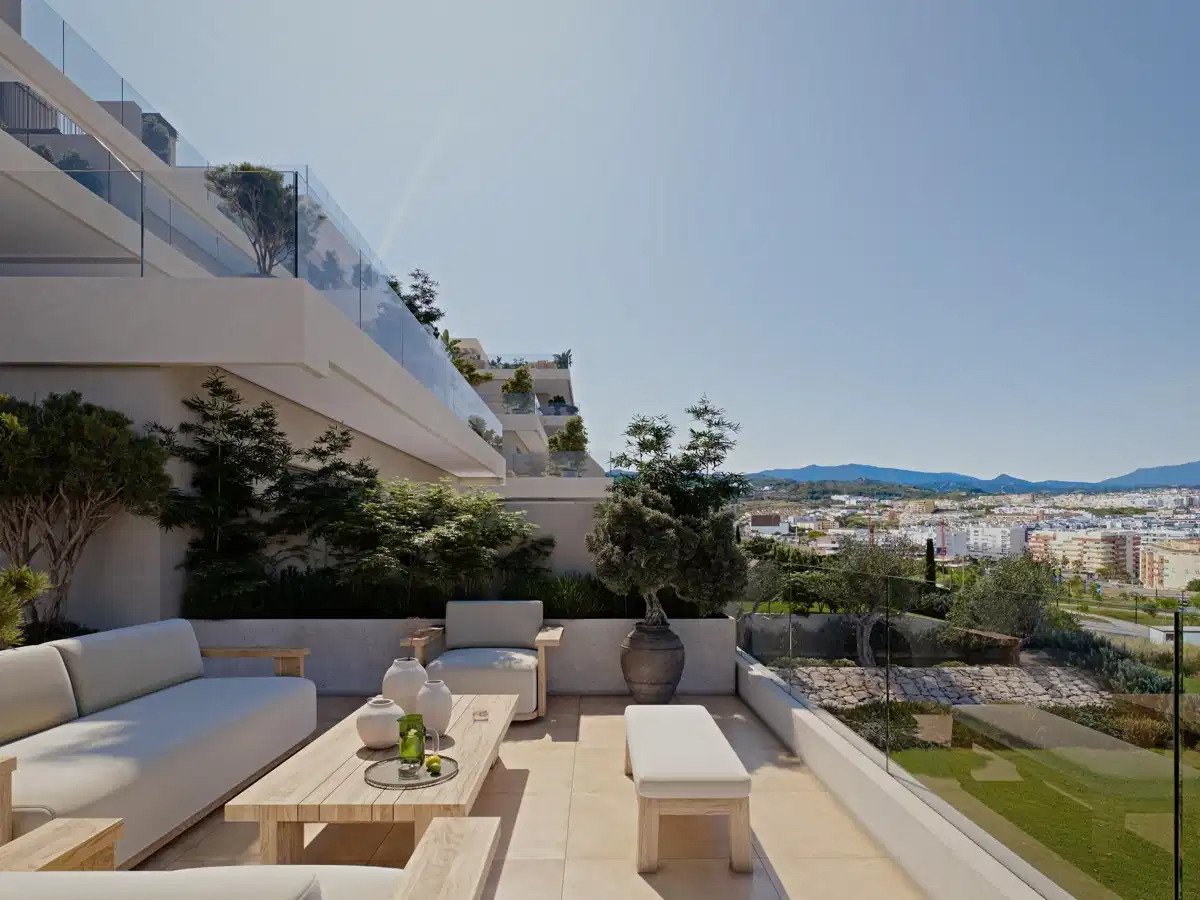 2-Zimmer, 2-Bad Penthouse mit Meerblick und Resort-Annehmlichkeiten in Estepona