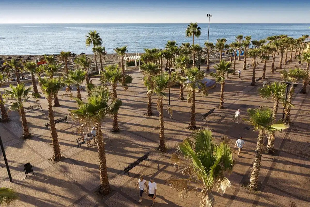 3-Zimmer, 2-Bad Sea View Penthouse in Mijas – Modernes Wohnen mit Terrasse und Annehmlichkeiten