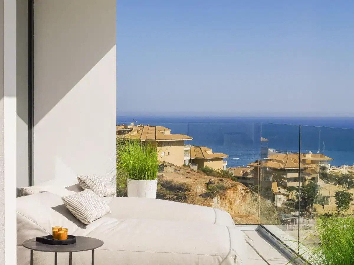 4-Zimmer-Reihenhaus mit 3 Badezimmern, Meerblick und privatem Solarium in El Higuerón