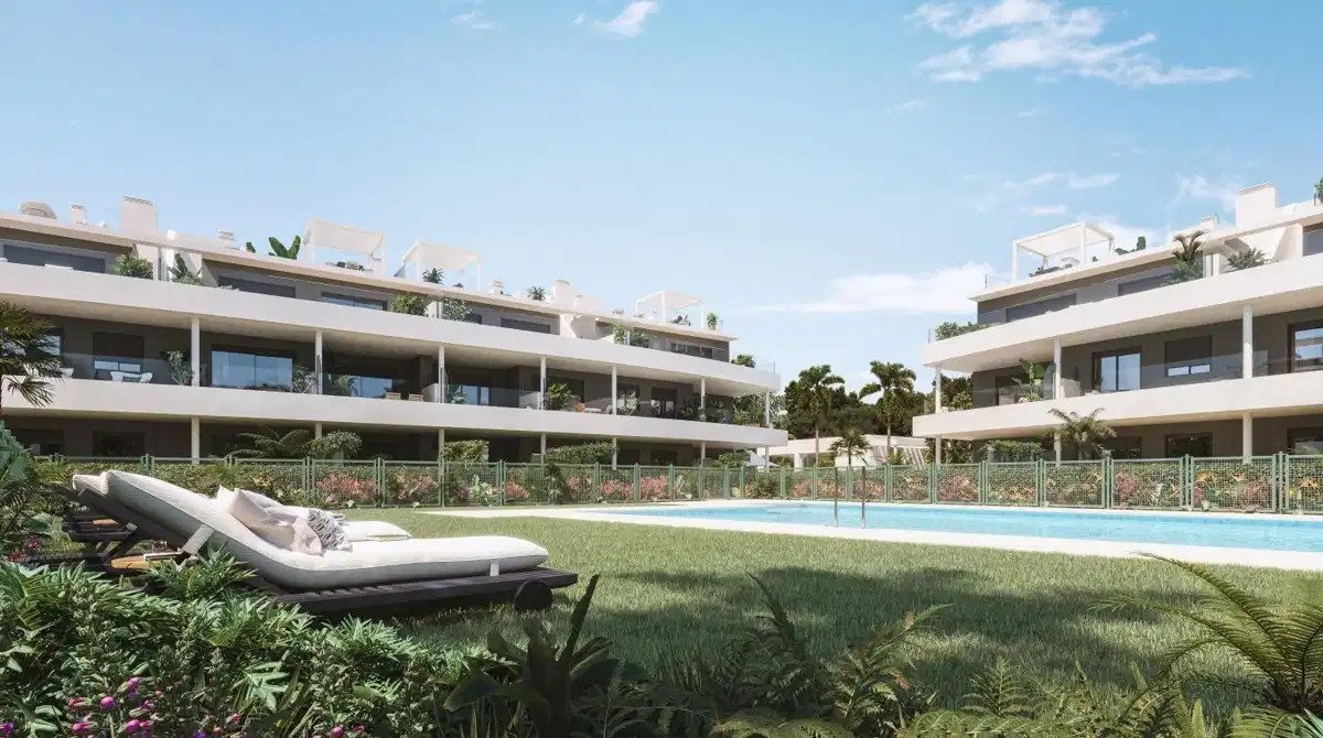 3-Zimmer, 2-Bad Wohnung im Erdgeschoss mit Meerblick in Estepona
