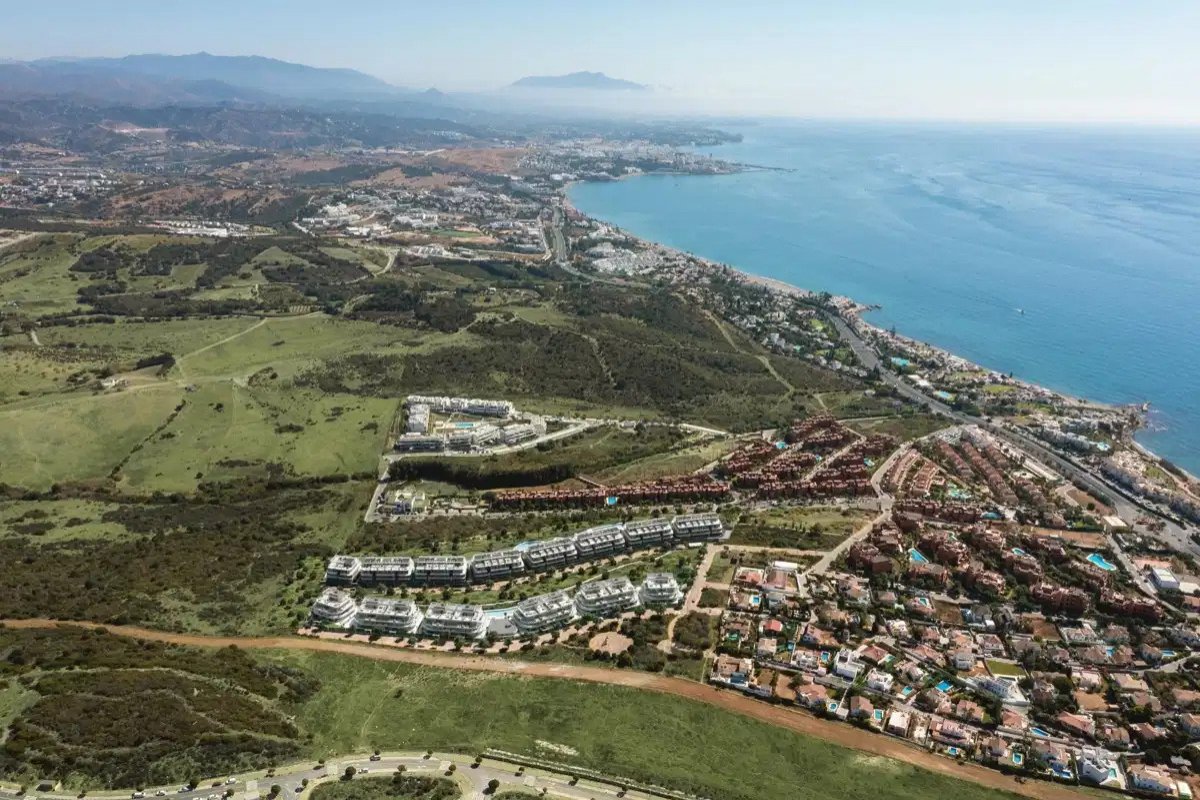 2-Zimmer, 2-Bad, Erdgeschosswohnung in Buenas Noches, Estepona – Modernes Küstenleben