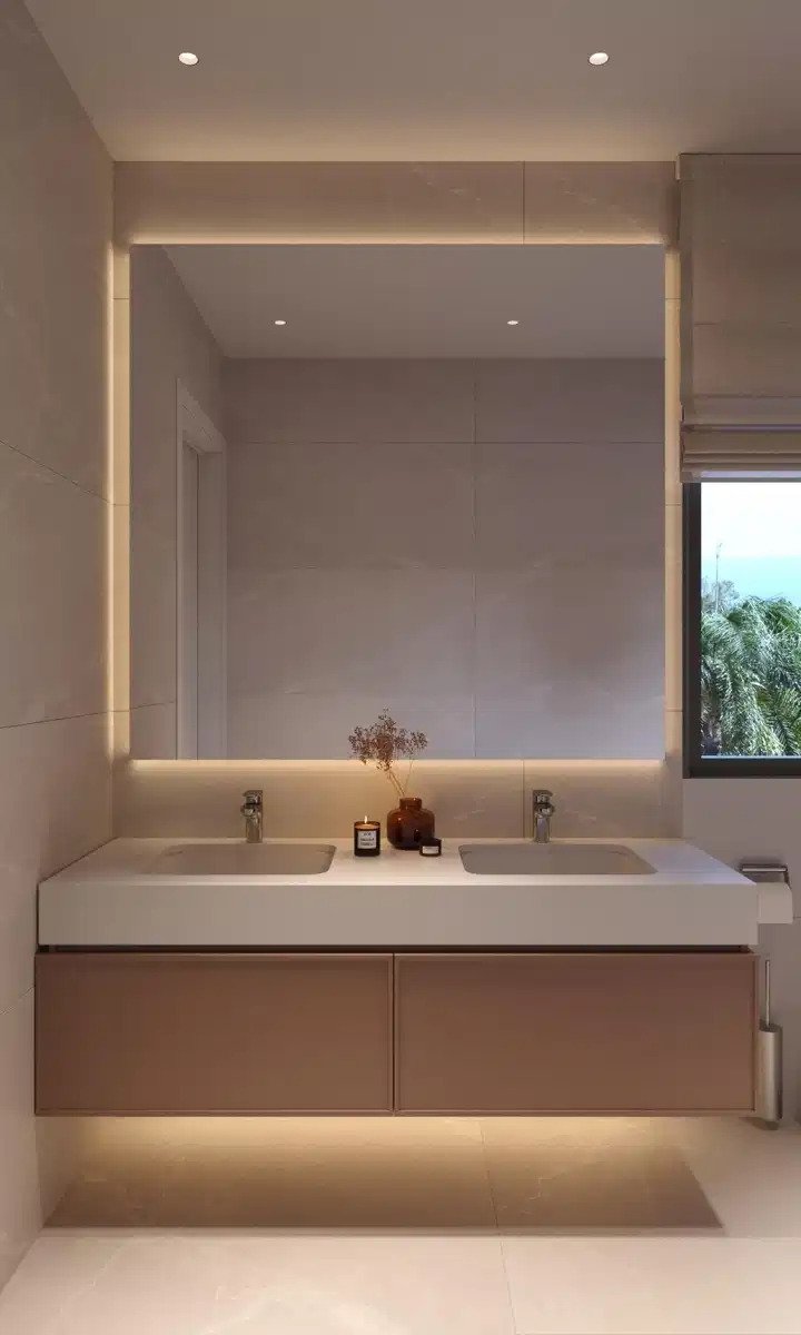 4-Zimmer, 4-Bad-Penthouse mit Panoramablick auf das Meer und luxuriösen Annehmlichkeiten in der Nähe von Estepona