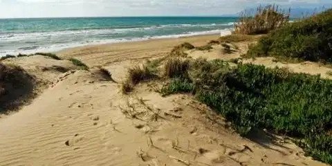 3-Zimmer, 2-Bad Wohnung im Erdgeschoss mit Panoramablick auf das Meer in Cabopino