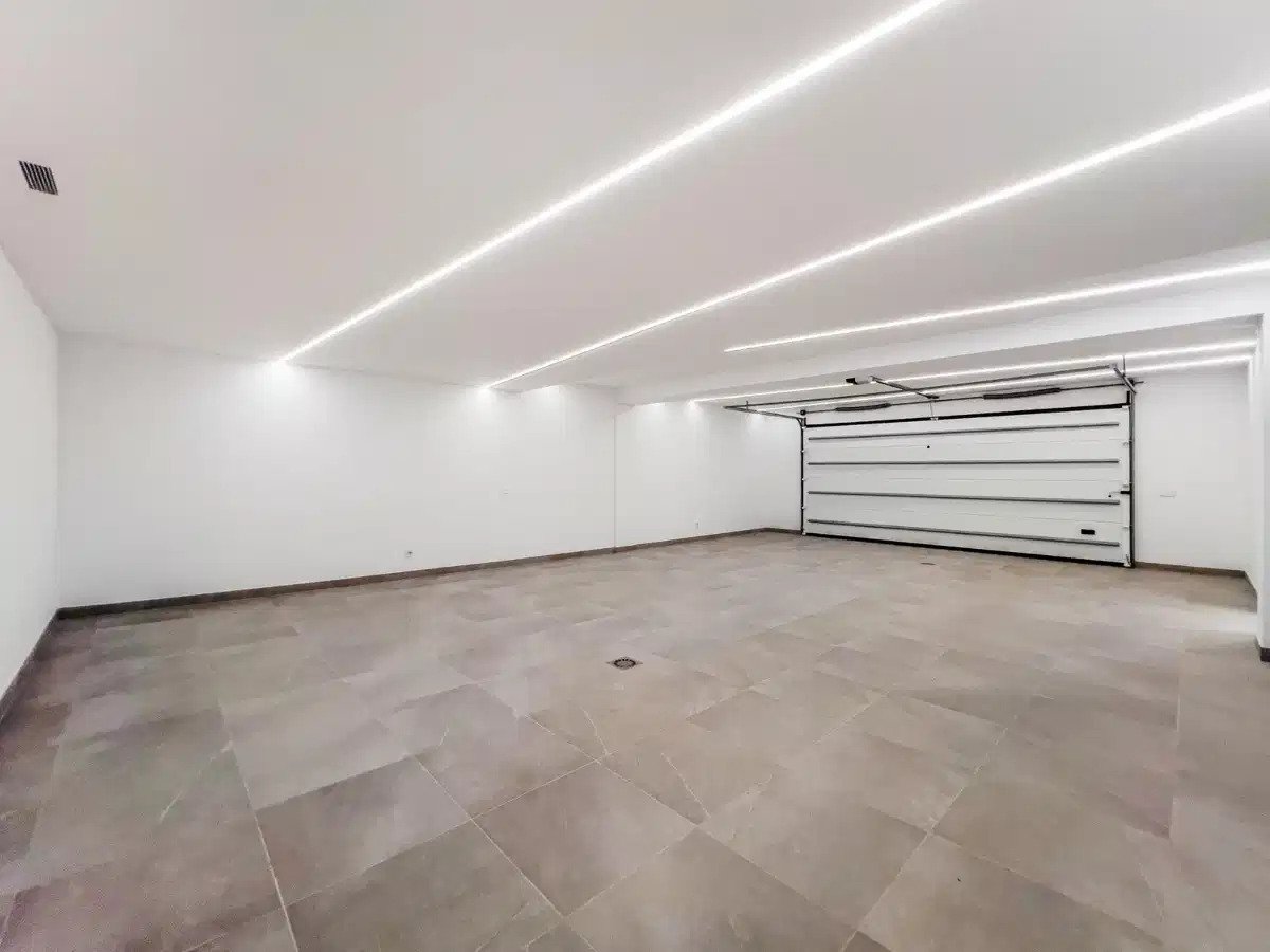 6-Schlafzimmer, 6-Badezimmer Luxusvilla in Lomas de Marbella Club mit Panoramablick auf das Meer
