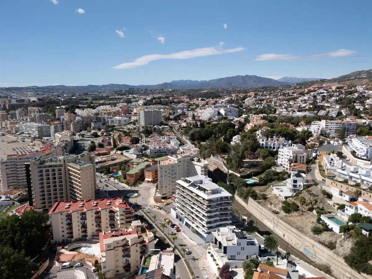 2-Zimmer, 2-Bad Wohnung mit Panoramablick auf das Meer in Carvajal, Fuengirola