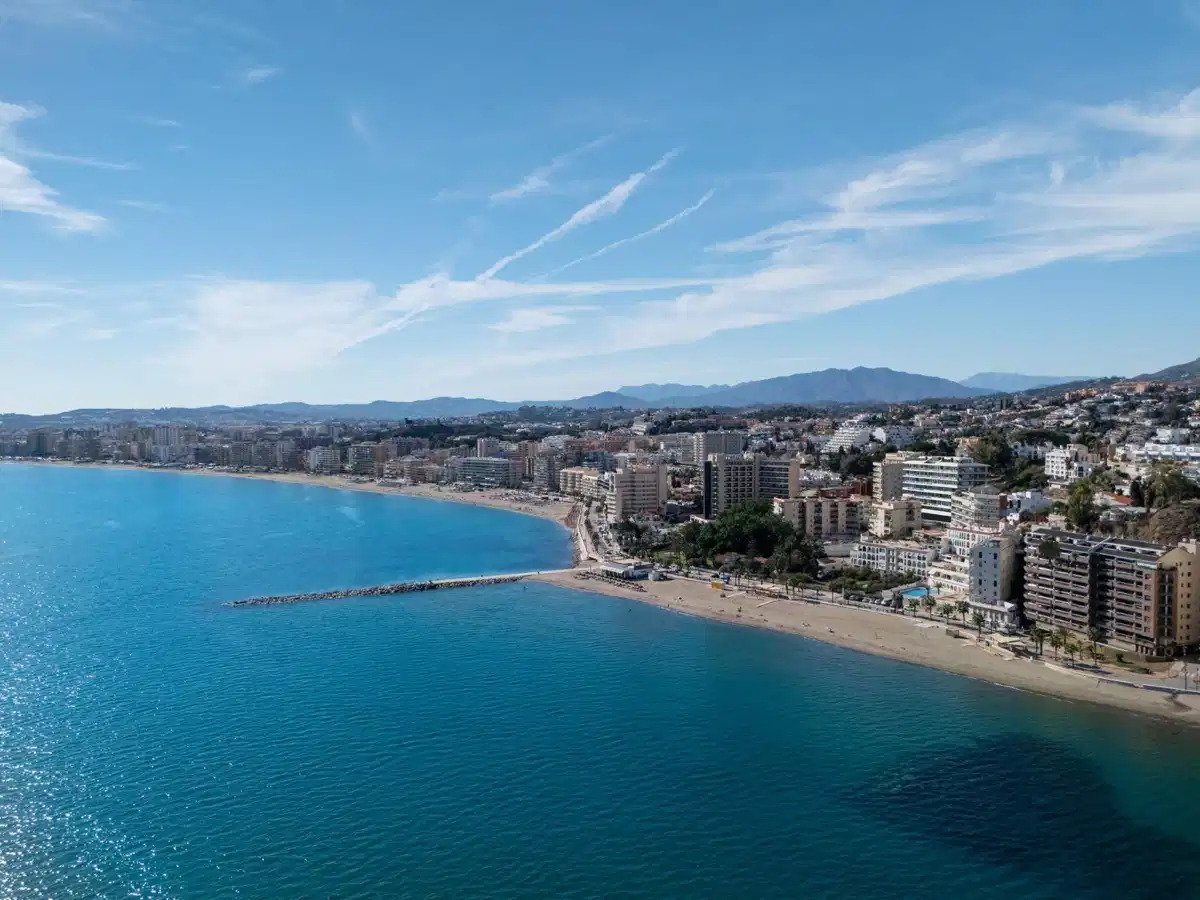 3-Zimmer, 2-Bad-Penthouse mit Panoramablick auf das Meer in Carvajal, Fuengirola