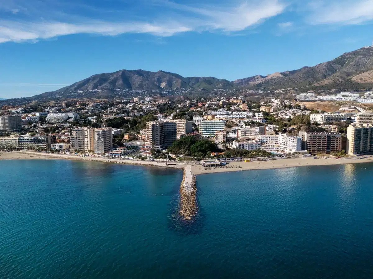 3-Zimmer, 2-Bad-Penthouse mit Panoramablick auf das Meer in Carvajal, Fuengirola