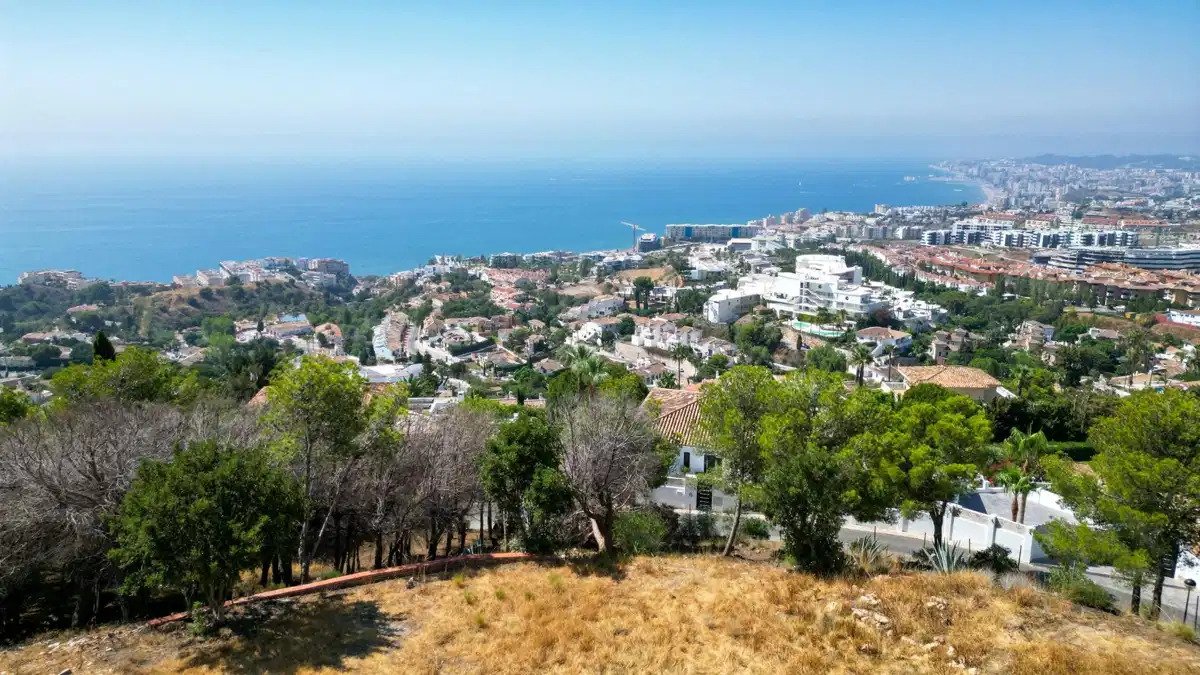4-Schlafzimmer, 4-Badezimmer luxuriöse Villa mit Panoramablick auf Meer und Berge in La Capellanía, Benalmádena